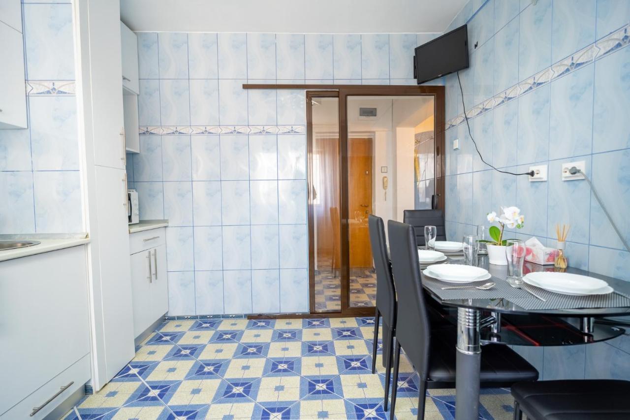 Serene 1Br Apartment With Workspace Bucharest Exterior photo